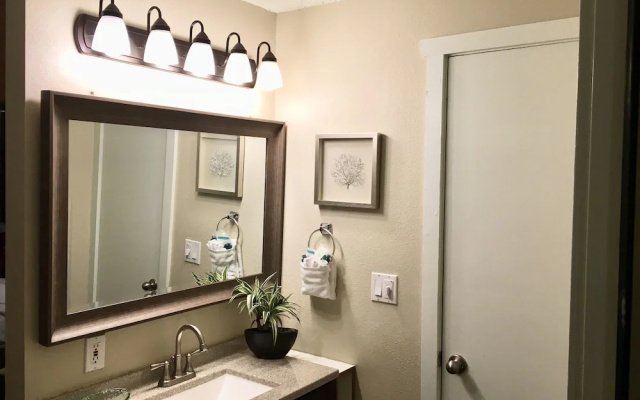 The Tradewinds Condo/Hotel