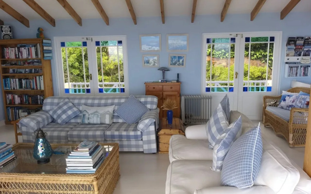 Cape Rose Cottage