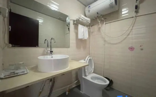 Huaxin Hotel