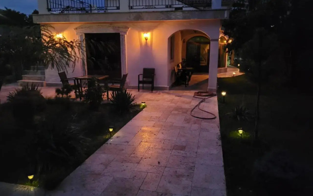 Vila Caviar