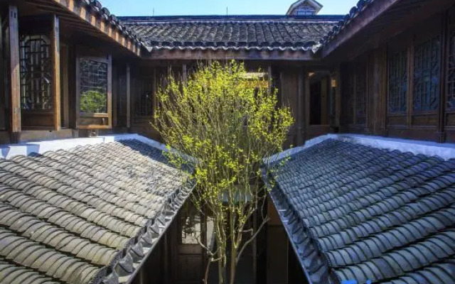 Nantang Yueju Hotel