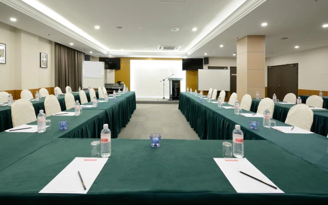 E-Red Hotel Sdn Bhd