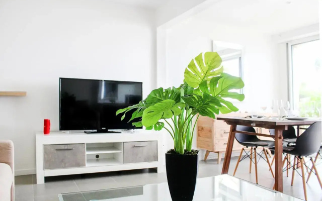 Blue Vista - 1 Bedroom Condo in Nettle Bay