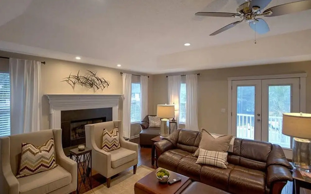 4310 14th Street by Hodnett Cooper