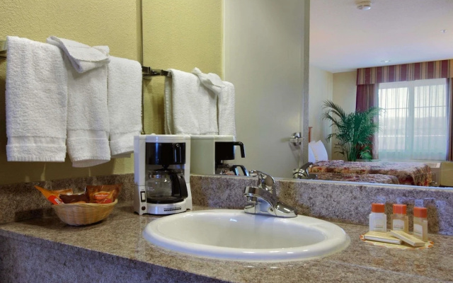Days Inn Hayward Airport