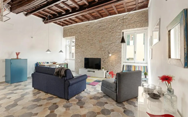 Sleek flat 4 guests 450mt from the Colosseum
