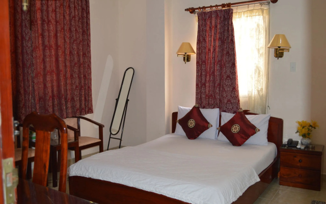 Hanh Phuc Hotel