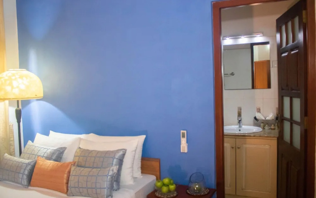 Holistic Villas River