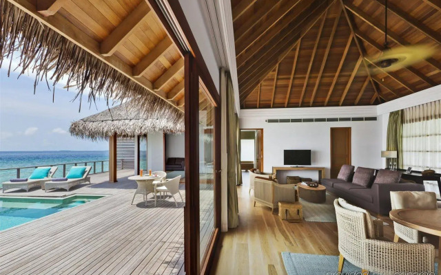 Курорт Dusit Thani Maldives