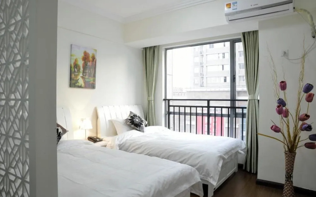 Xizi Apartment Hotel (Gaoqiao North Subway Station Branch)