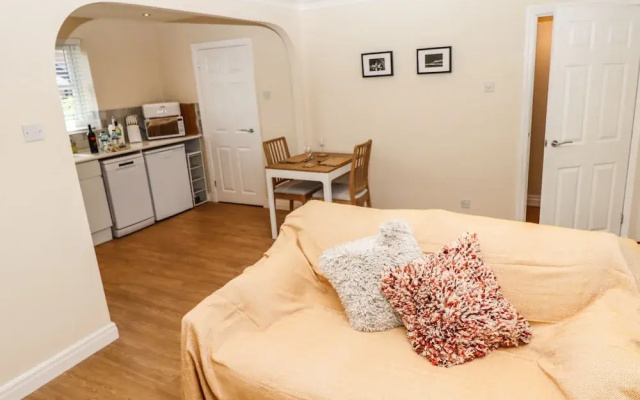3 Rothbury Place