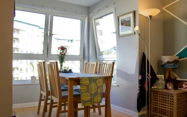 2 Bedroom Modern Apartment At The Shore