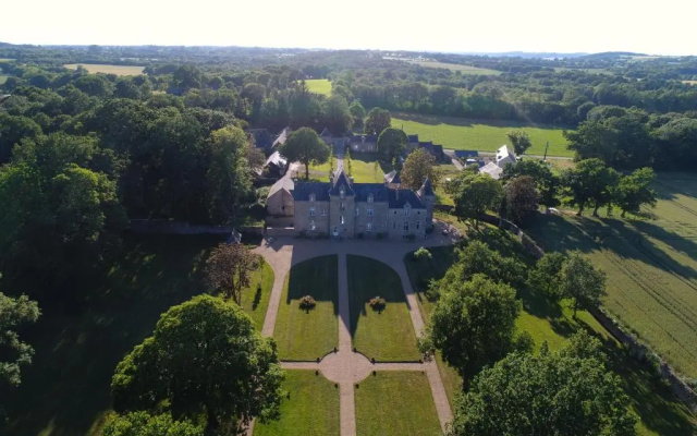 Chateau de Cadouzan