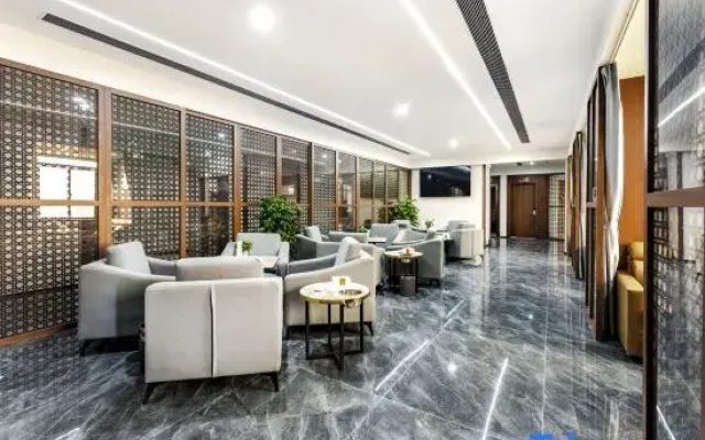 Sichuan Haiyuejia Grand Hotel (Mianyang High-Speed Railway Station)