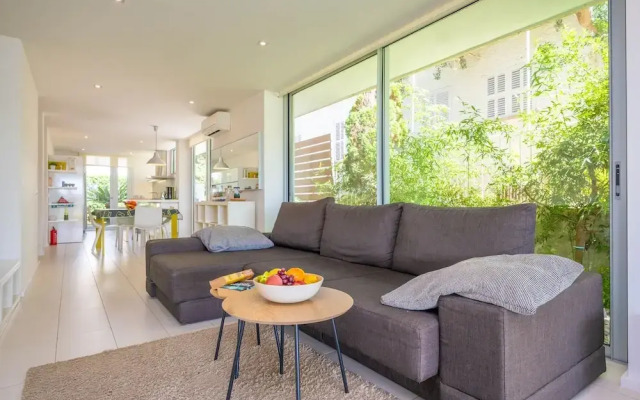 Tarida in Mallorca With 2 Bedrooms and 1 Bathrooms