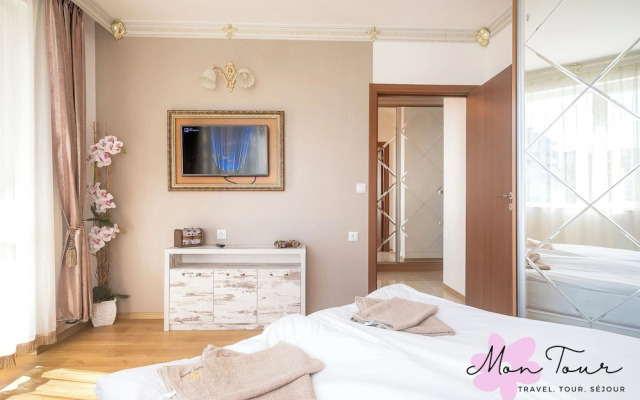 Mon Tour apartments