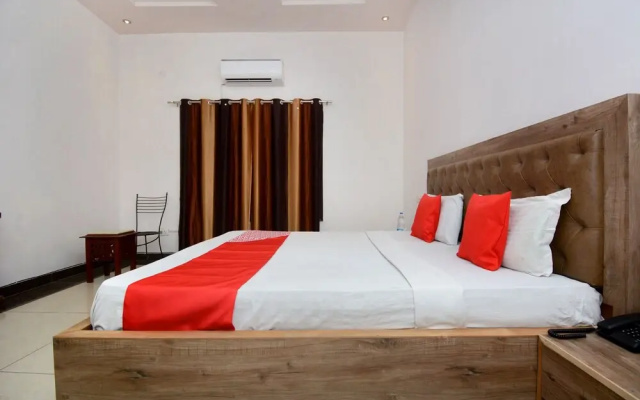 OYO 31031 Ds Royal Guest House