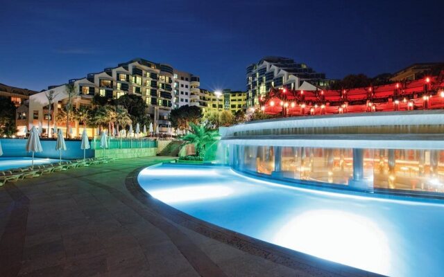 Cornelia De Luxe Resort Турция, Белек - отзывы, цены и фото номеров - забронировать отель Cornelia De Luxe Resort - All Inclusive онлайн вид на фасад