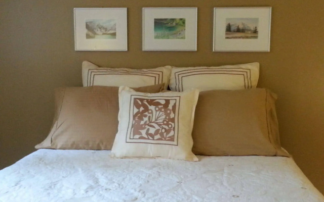 Creekside B & B