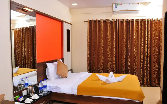 Aakash Hotel