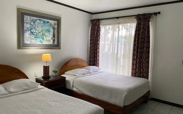 Brillasol Airport Hotel