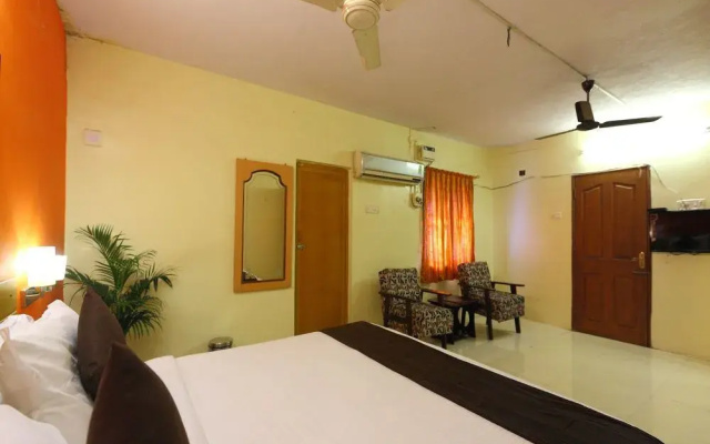 OYO 8033 T Nagar