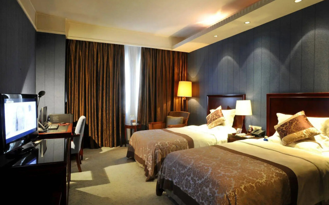 Yiwu Yi He Hotel