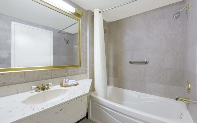 SureStay Plus by Best Western Windsor