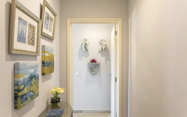 Apartment in Carvoeiro With Terrace