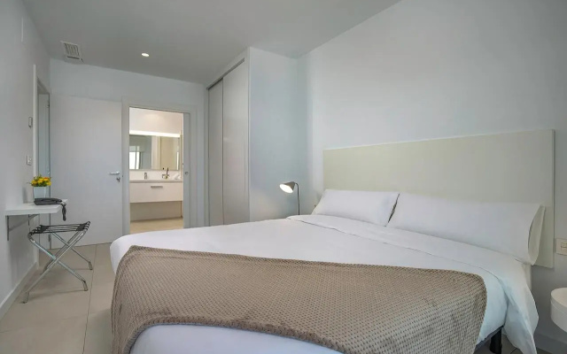 Blue Line Apartment Hotel