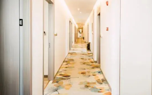 Rest bounded Hotel