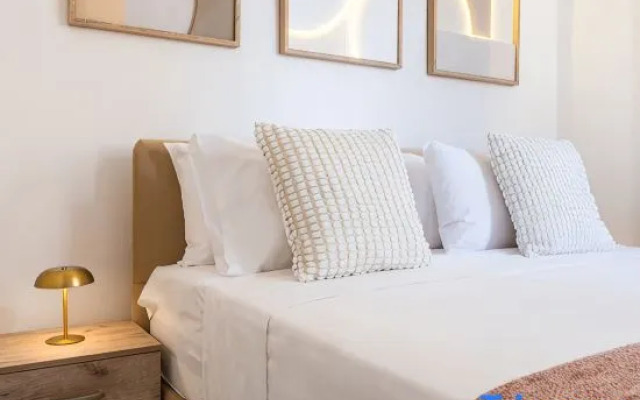 Alma Mediterranean Family Suite 2BR + Sofa-bed