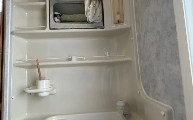 Motorhome in Hinckley- Sleeps 3- Pet Friendly