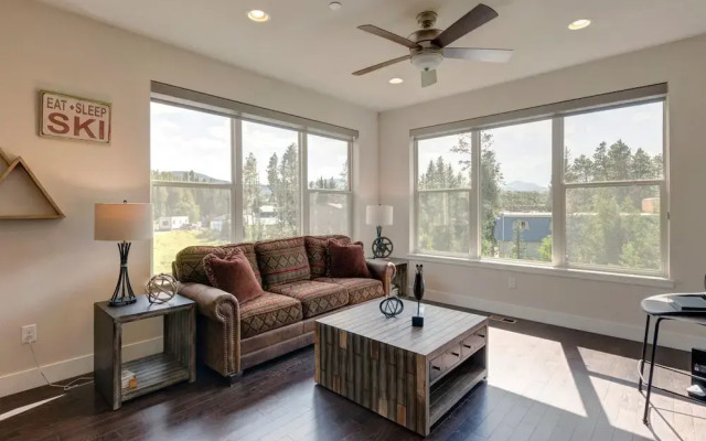 Rendezvous Luxury Chalets by Winter Park Escapes