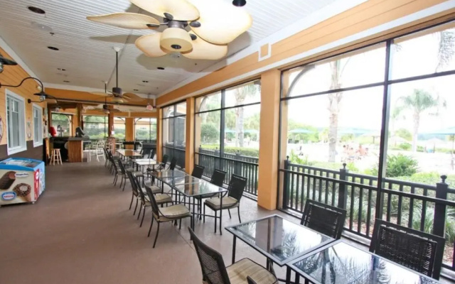 710 Bahama Bay