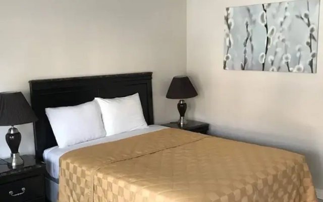 Akua Inn & Suites - Anaheim - Fullerton