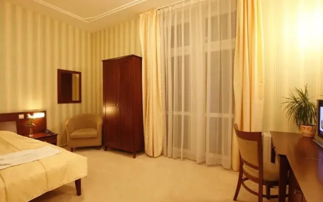 Hotel Sandor Pavillon