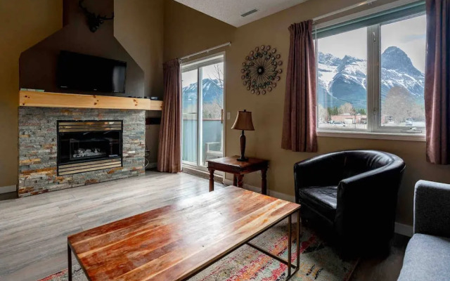 Mountain View 3br Loft Walk To Dt King Fireplace