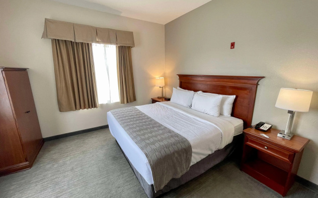 Best Western Plus Executive Hotel & Suites