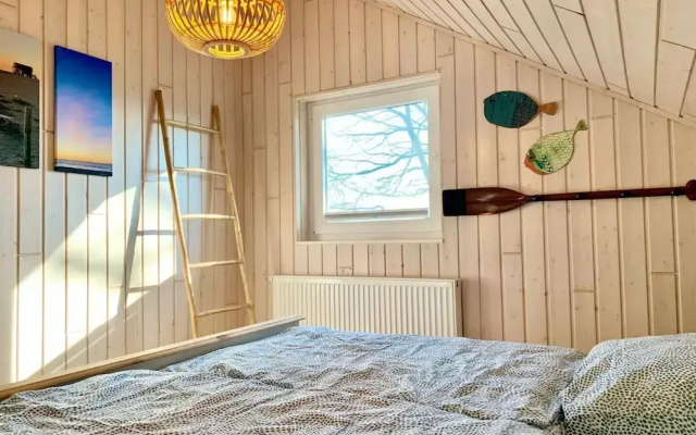 Lovely Holiday Home in Dummer Near Lake