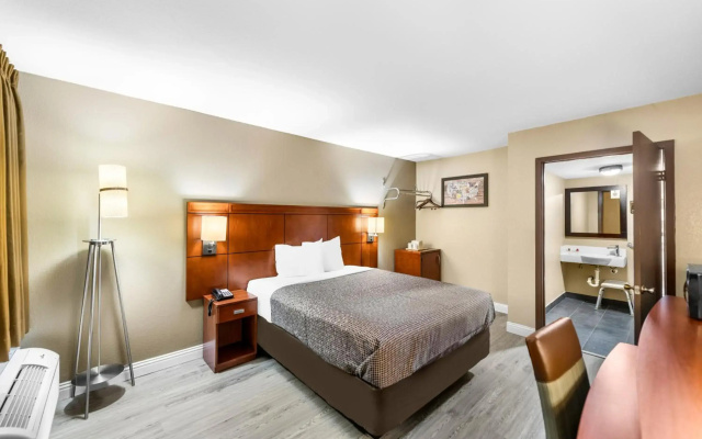 Econo Lodge Texarkana I-30