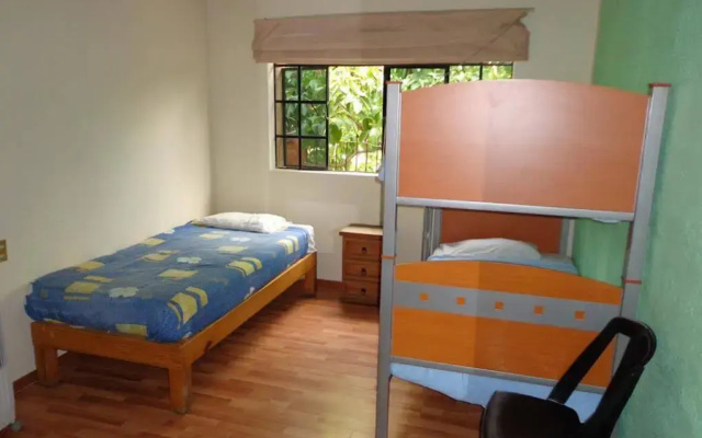 Hostel Bedsntravel