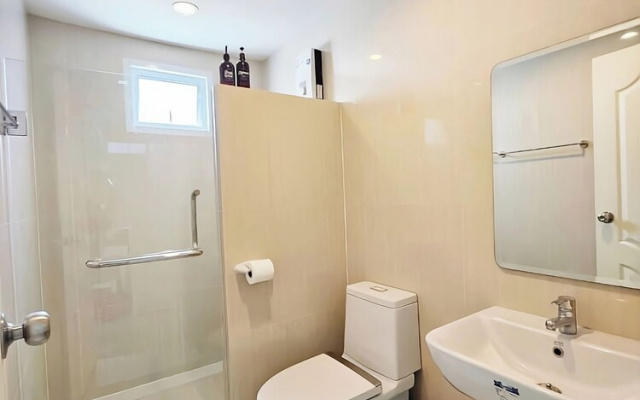 1 Bedroom Beachside Condo in Cha-am