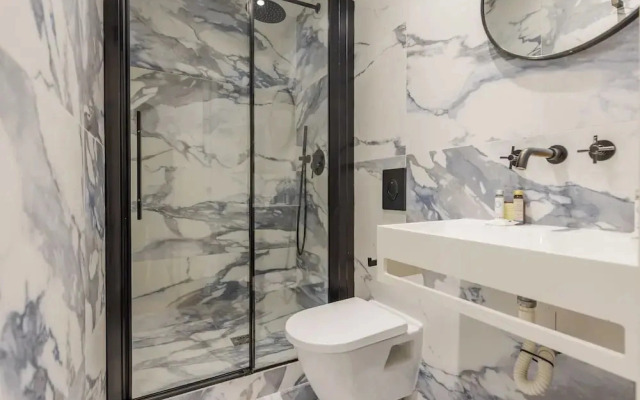 Chic, Comfortable Flat Near rue Montmartre