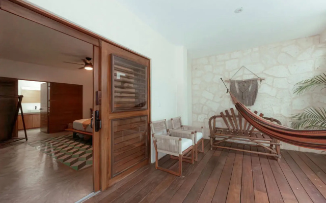 Prana Boutique Hotel