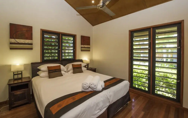 Pure Magnetic Villa 1