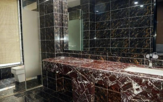 Kristin Hotel (Yanglan High-speed Railway Citizen Center)