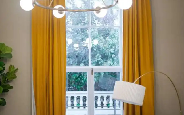 Perfect Hyde Park Apartment PS3