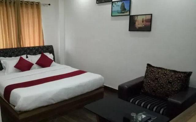 Hotel Aasthaa