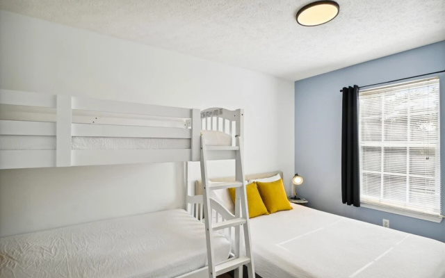 Baberville By Book That Condo